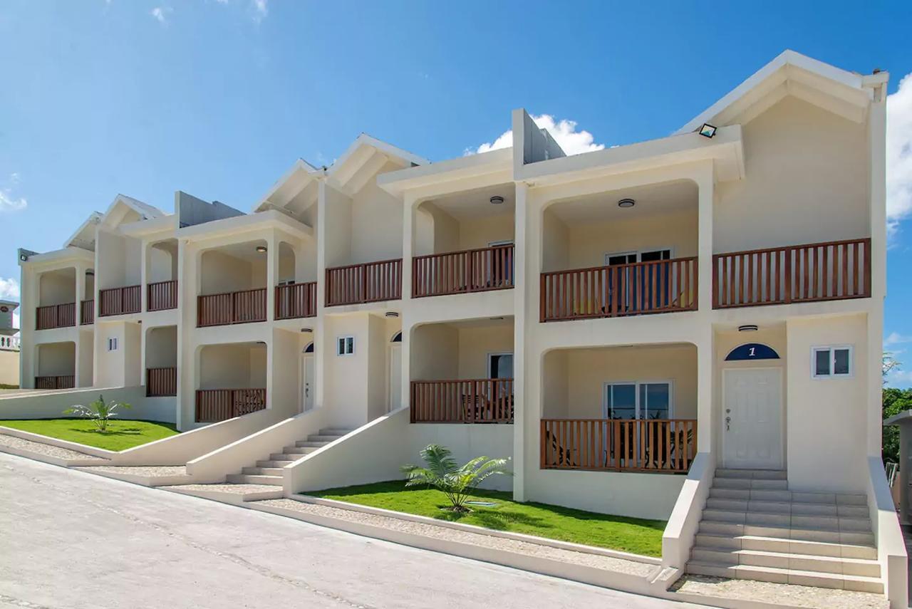 Family Complex Beside W/pool #1 Holiday home *