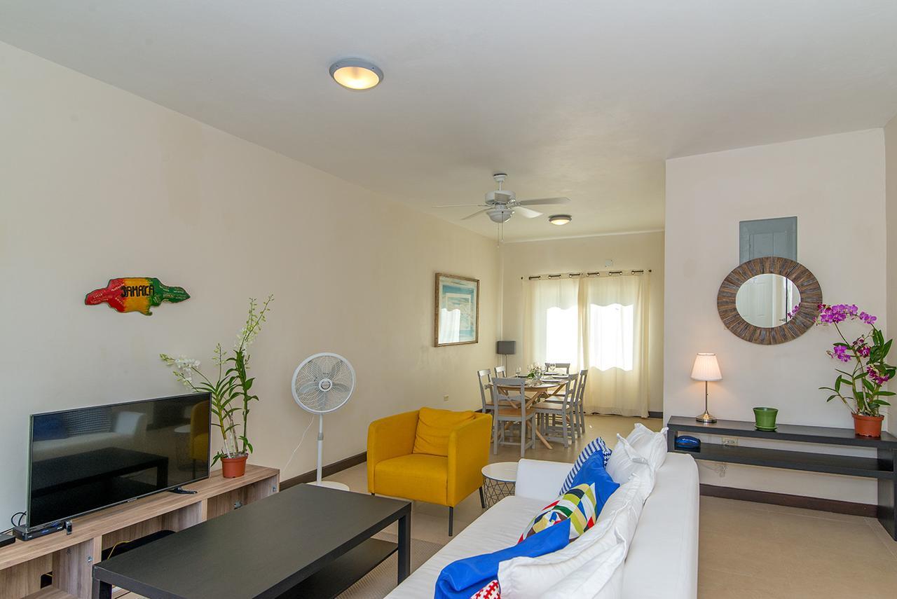 Family Complex Beside W/pool #1 Holiday home Montego Bay