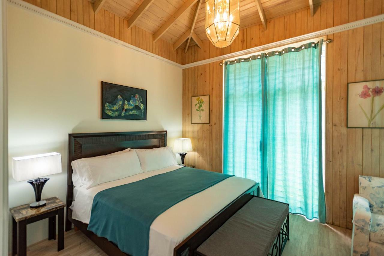 Luxury Bogue Village Duplex * Montego Bay