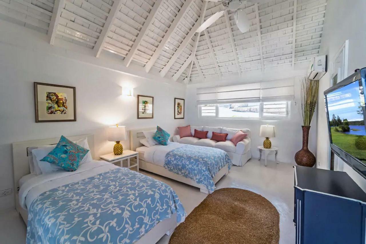 Villa Magnificent 5-bedroom Estate Villa, Sleeps 12 Montego Bay