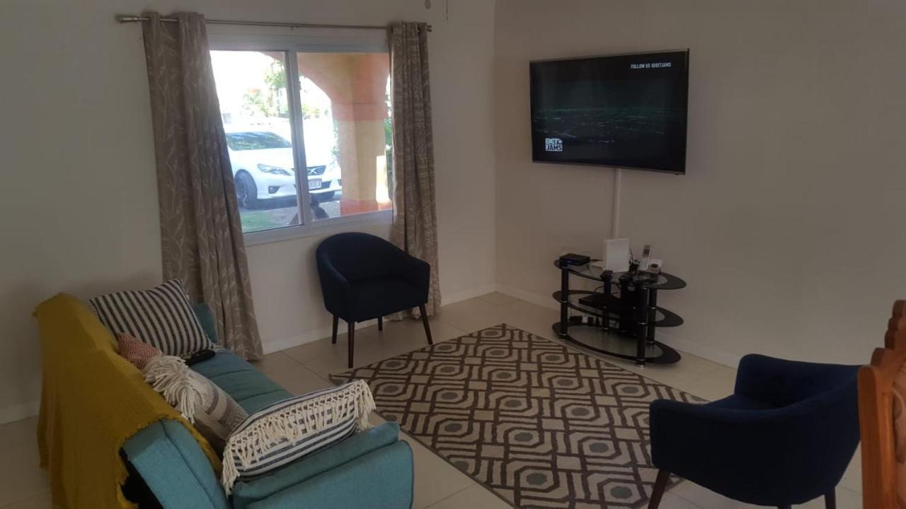 Mobay Palmas Villa