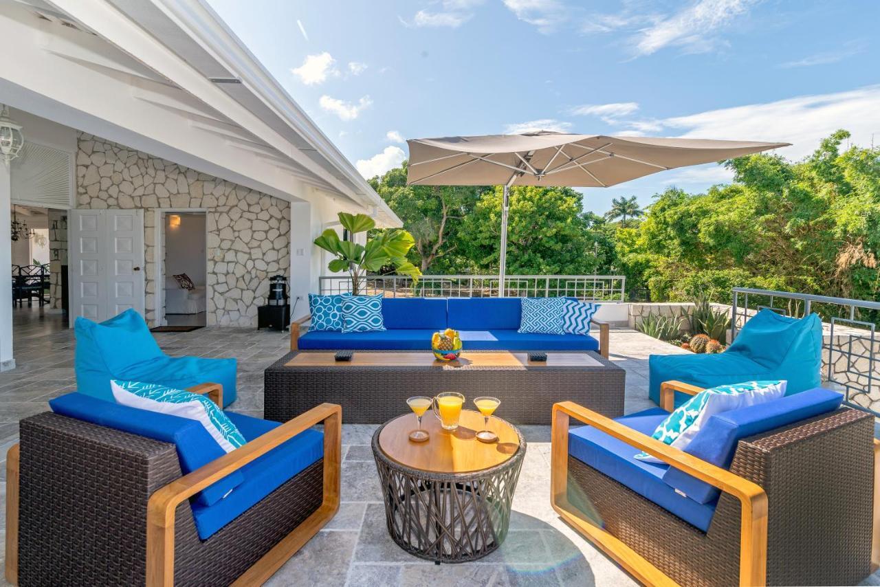 Villa Magnificent 5-bedroom Estate Villa, Sleeps 12 Montego Bay