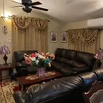 Cheerful Two-Bedroom 1Bath, Wifi, Air Conditioning