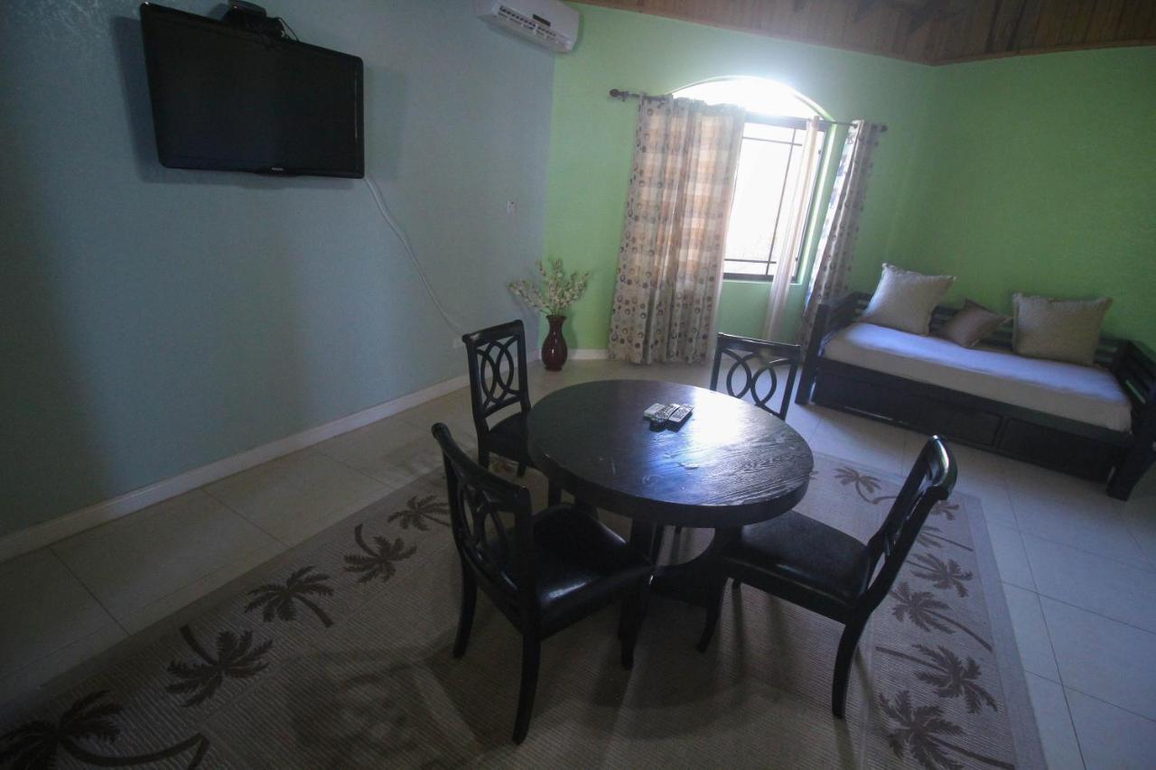 Villa Luxury 10 Bedroom Villa-millbrooks Montego Bay