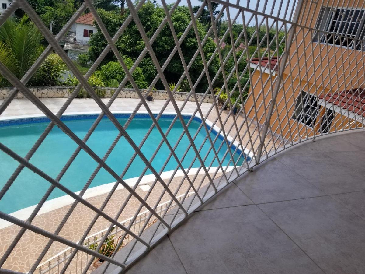 Chaudhry Second Floor Single Hotel