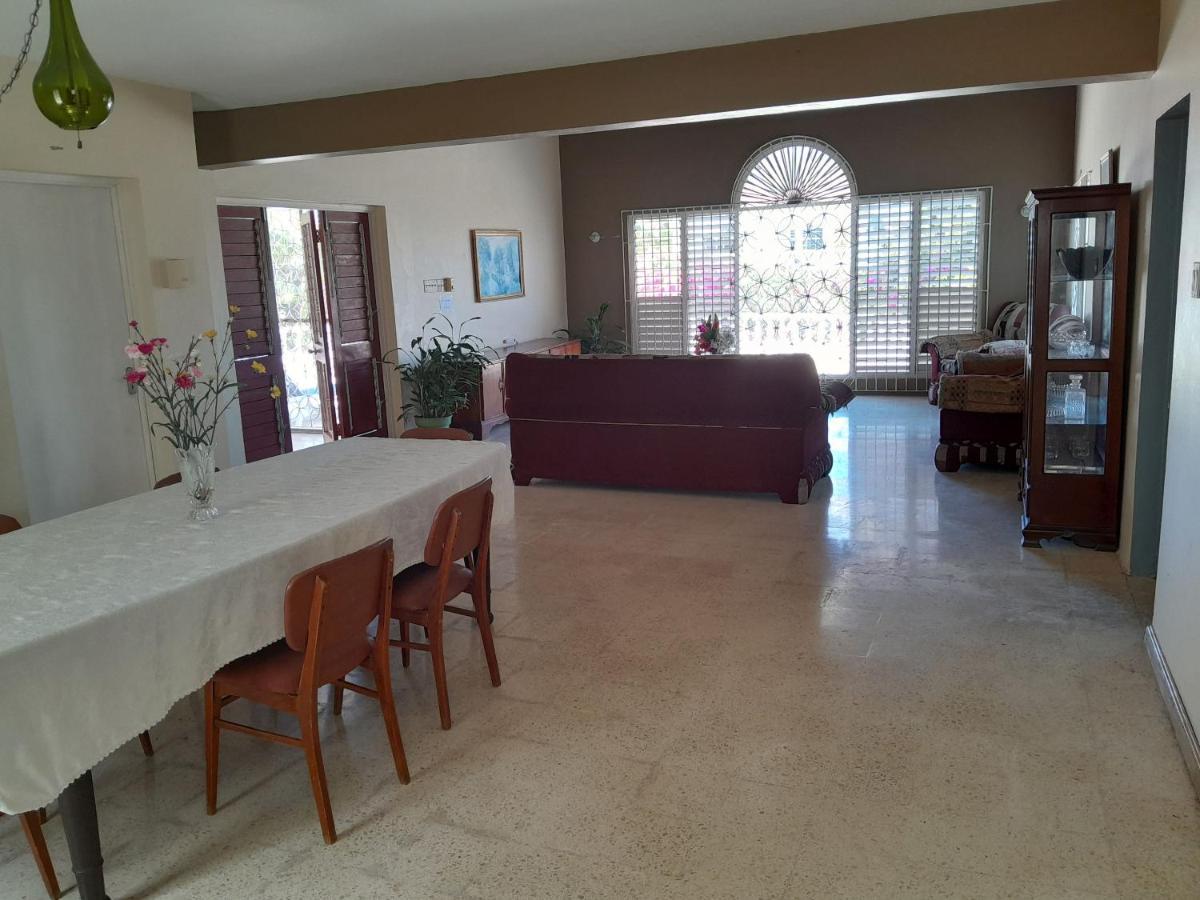 Chinnor-kent Ave Villa *