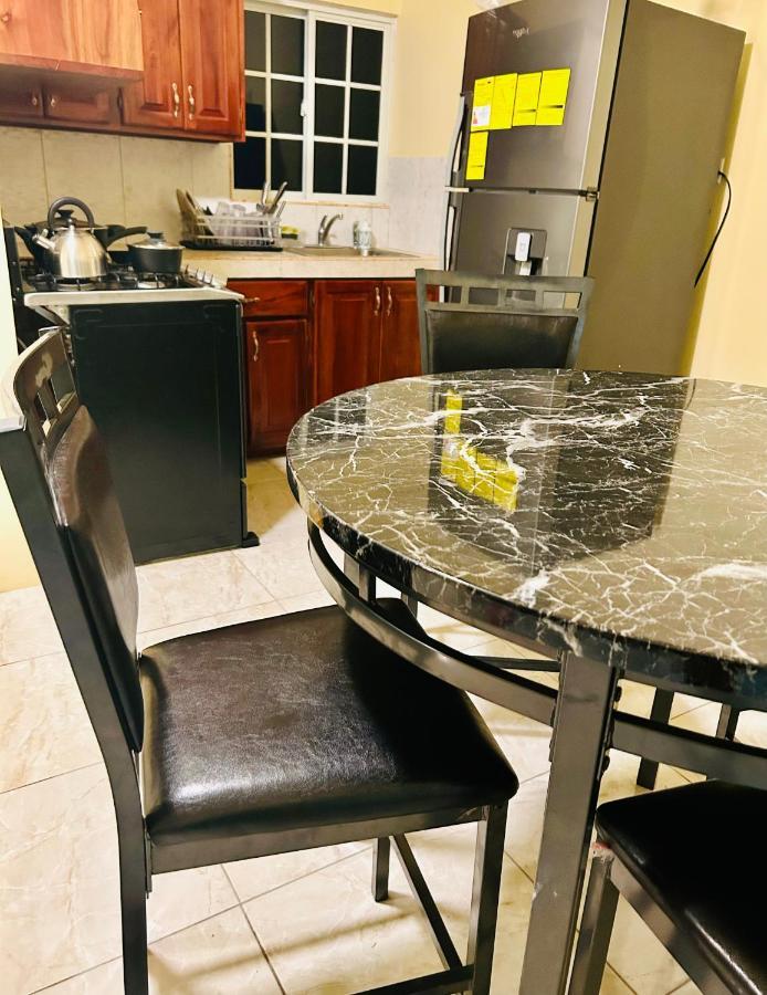 The Rest Stop-b- 15 Min From Airport/24hrs Security * Montego Bay