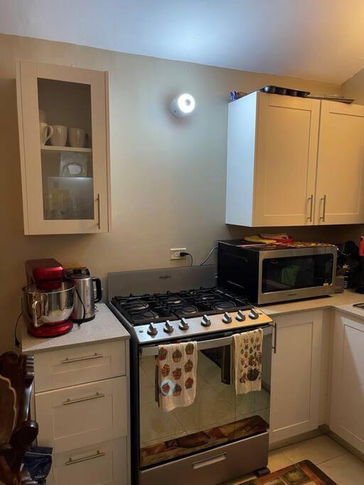 Holiday home Cheerful Two-bedroom 1bath, Wifi, Air Conditioning Montego Bay