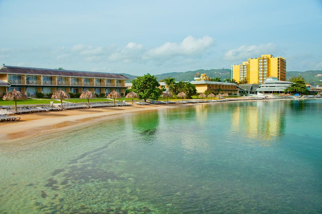 Resort Sunscape Splash And