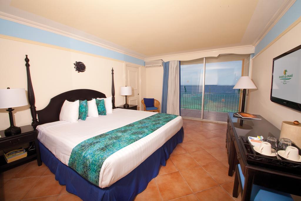 Sunscape Splash And