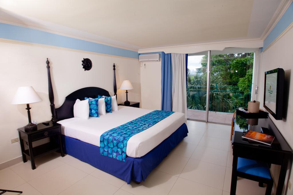 Resort Sunscape Splash And Montego Bay