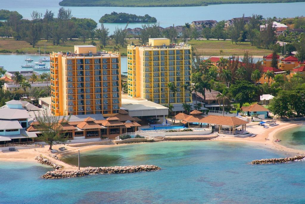 Resort Sunscape Splash And