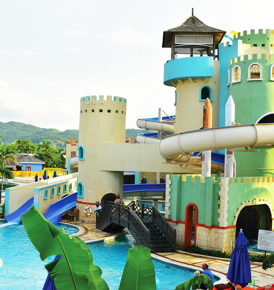 Sunscape Splash And Resort 4*