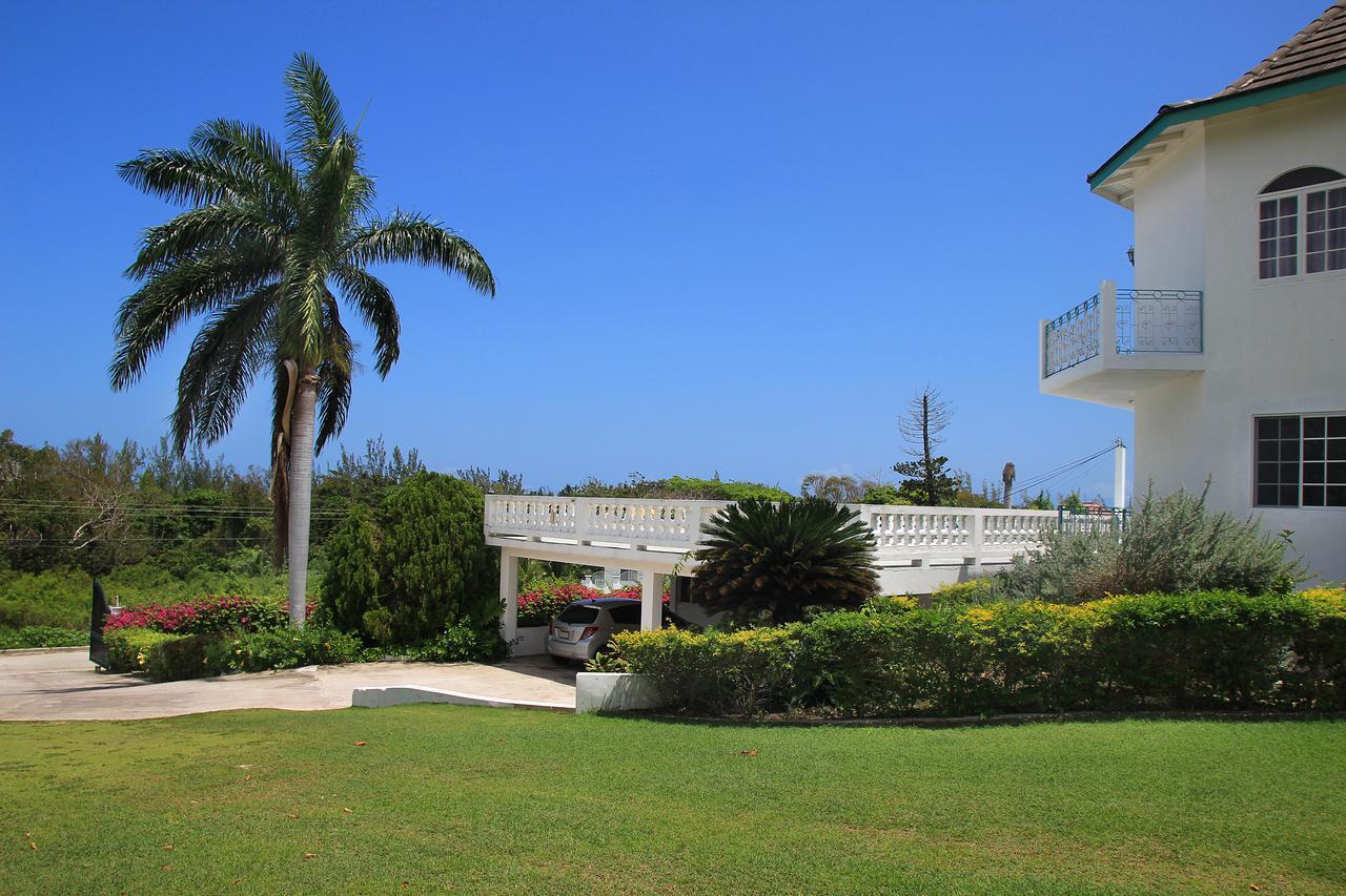 Seaview Chateau * Montego Bay
