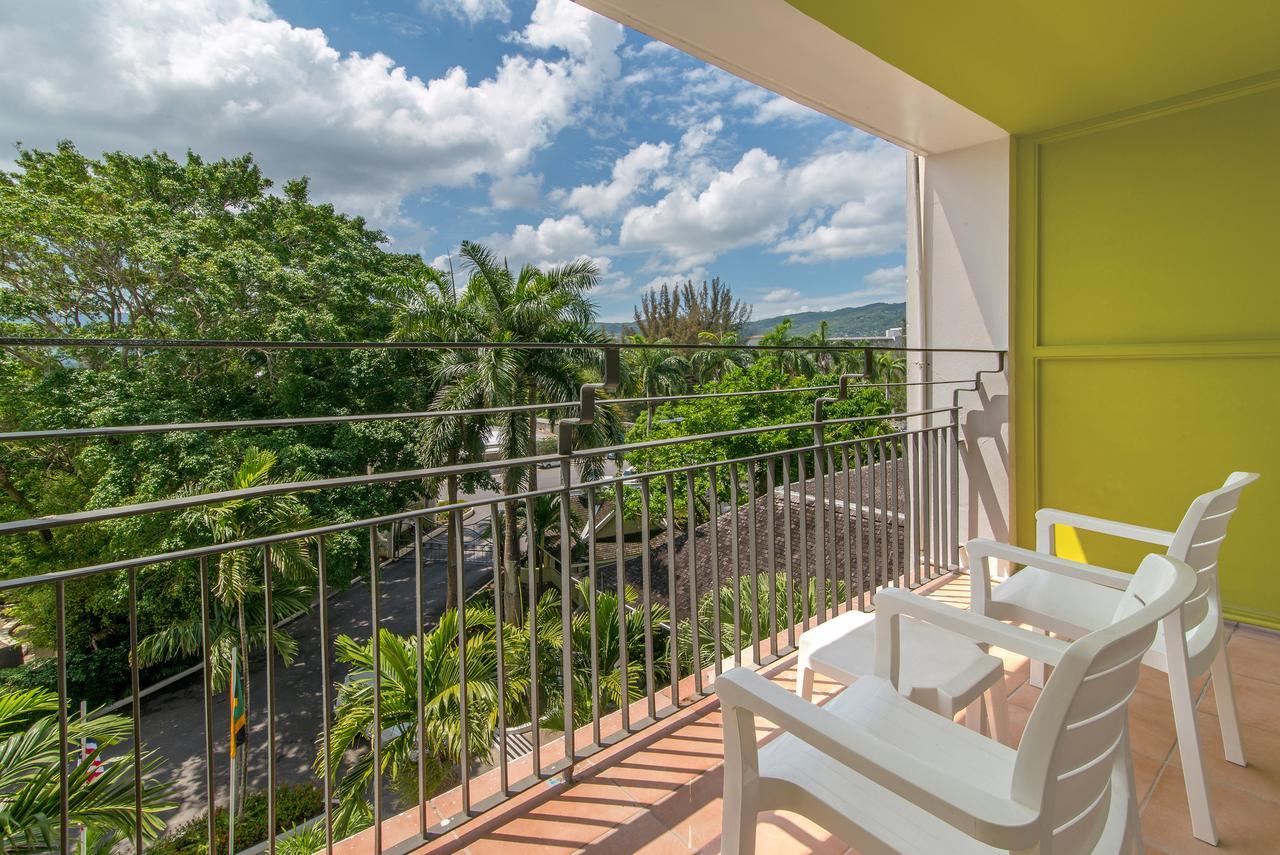 Resort Sunscape Splash And