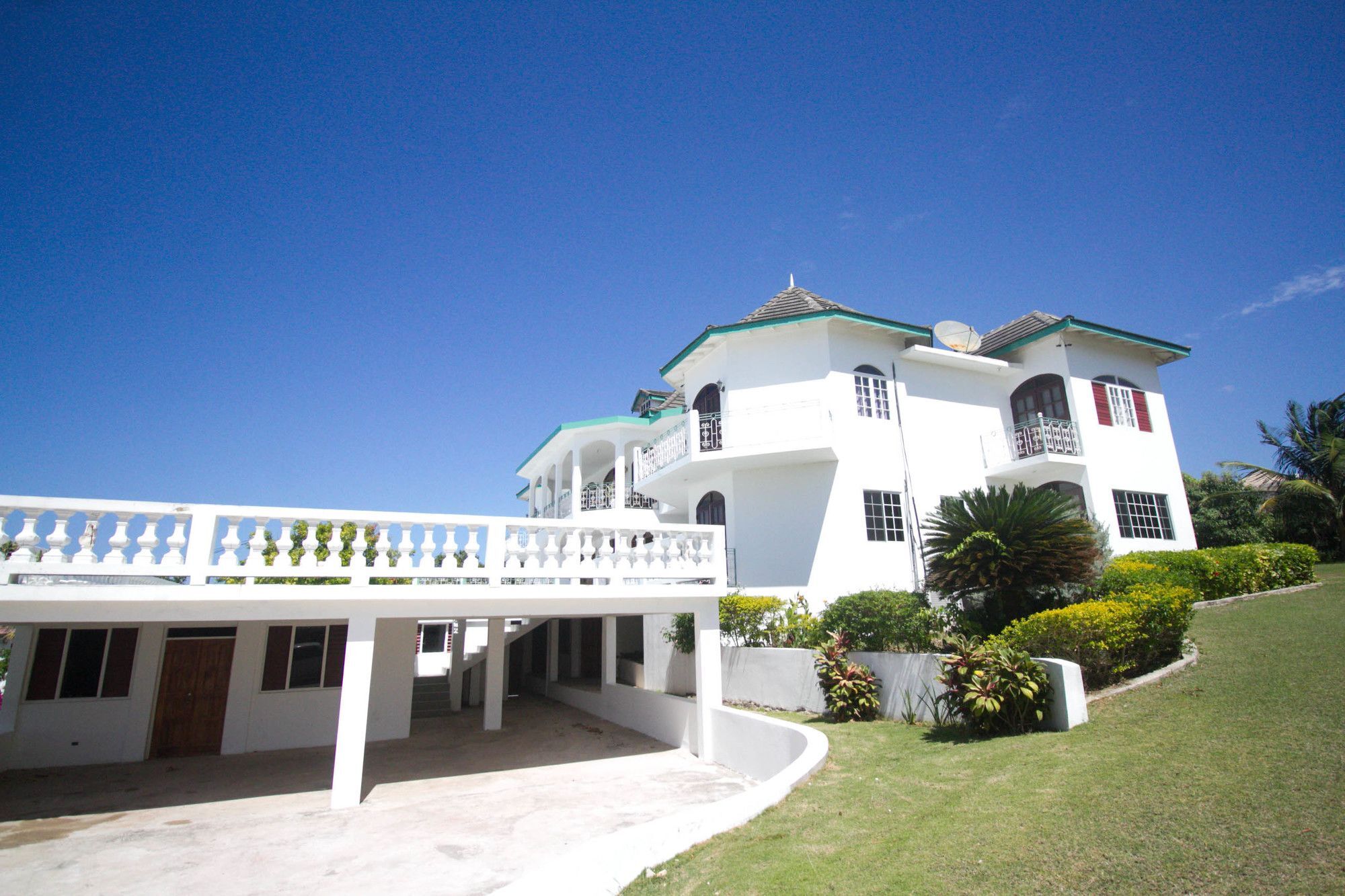 Seaview Chateau * Montego Bay