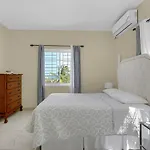 Palm Leaf Cottage