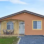 Homestay Villa Montego West