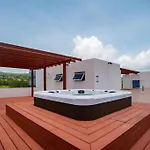 Dream 36 @ Montego Bay