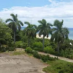 Seacastles Beach Apartments