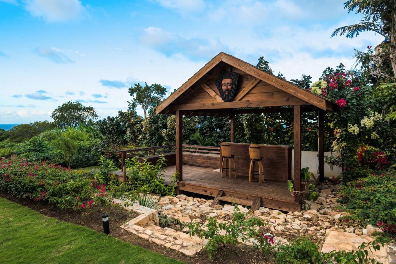 Mimosa Villa