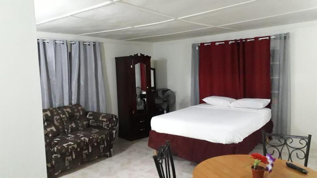 At Westvillage 5 No Ac Price Studio Apartment *