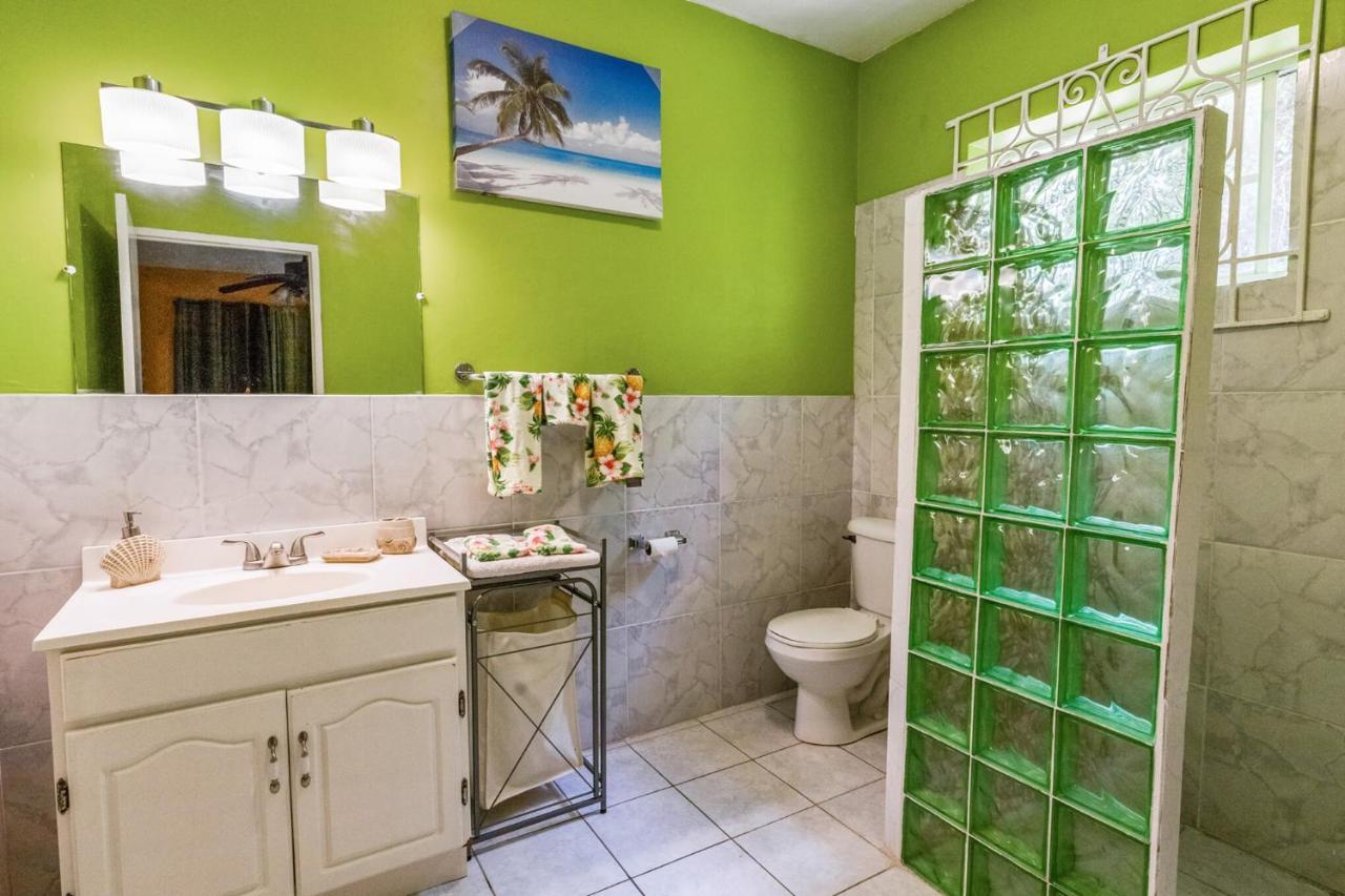 Yanceylargo- 4br Jacuzzi & Mountain Views Villa *