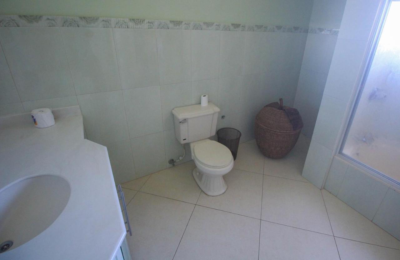 Luxury 10 Bedroom Villa-millbrooks *
