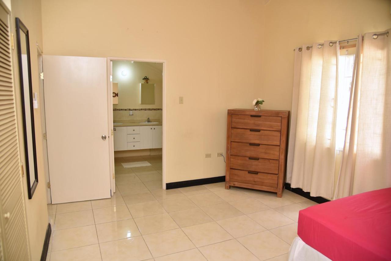 The West Village Summer House - Montego Bay