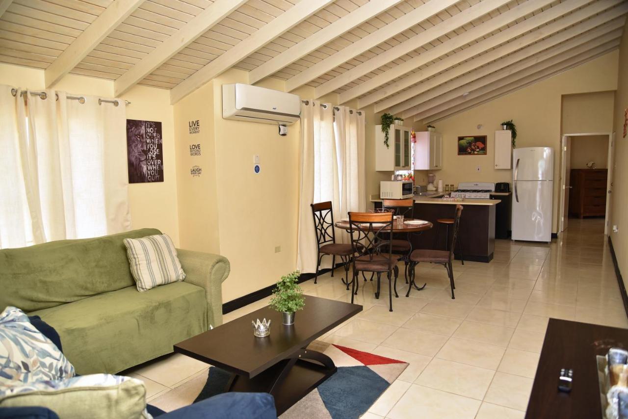 The West Village Summer House - Holiday home