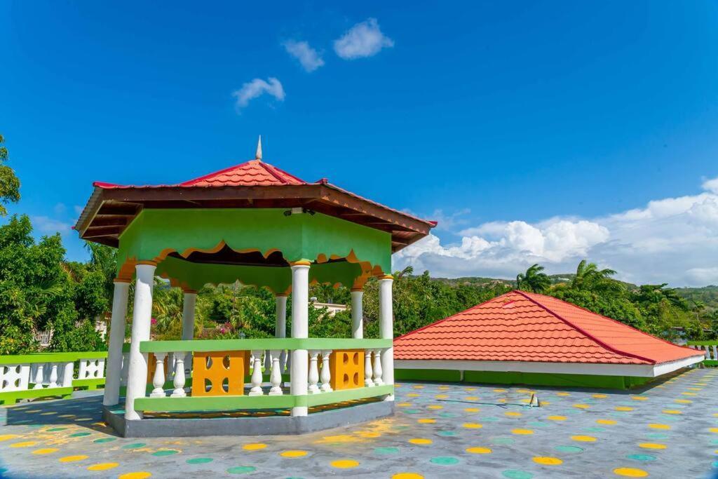 Villa On The Terrace *