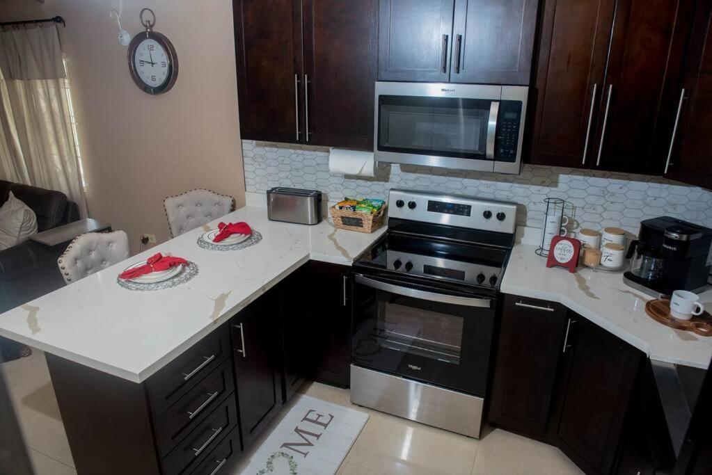 Island Near Airport Holiday home Montego Bay