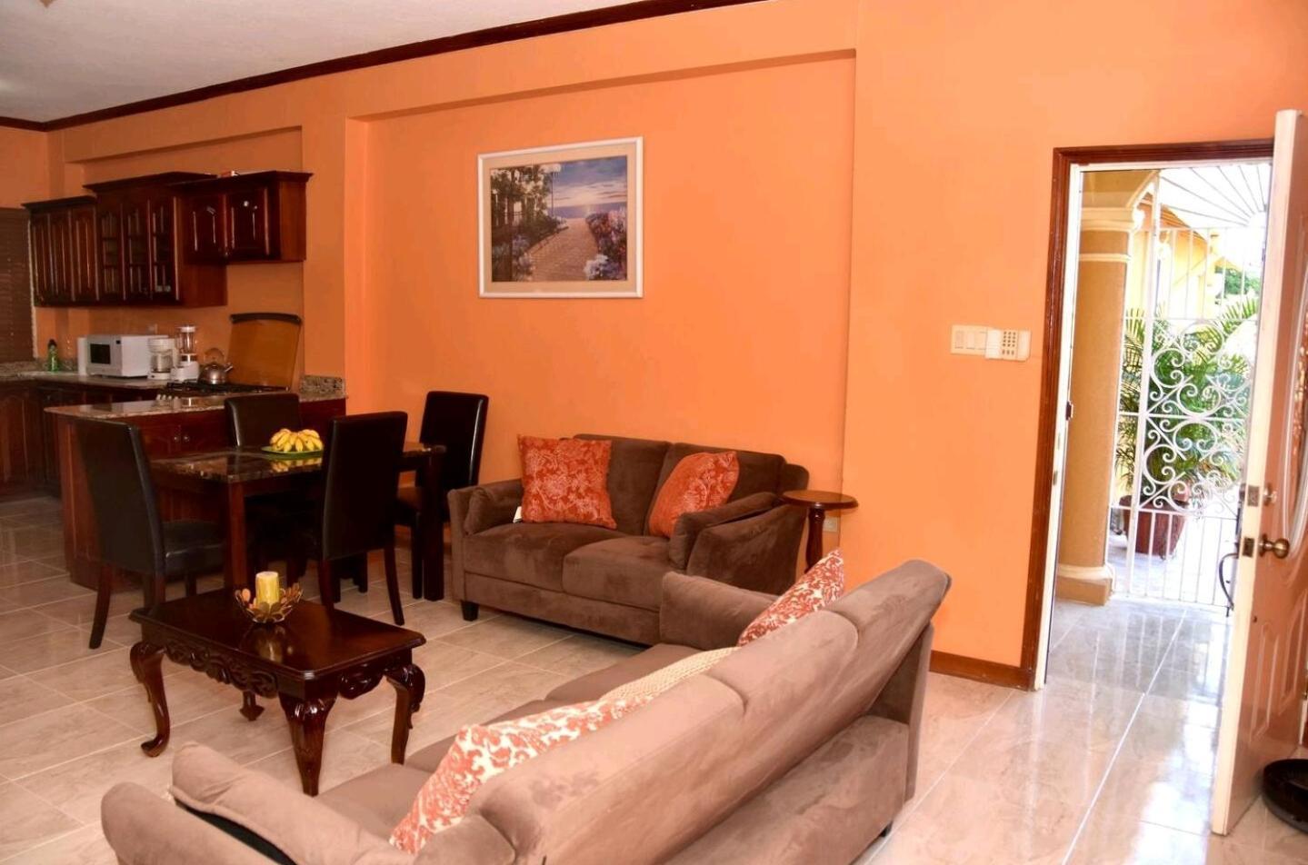Lw Apartment *