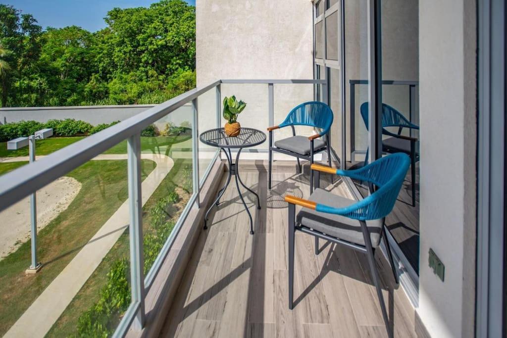 Dream 36 @ Apartment *