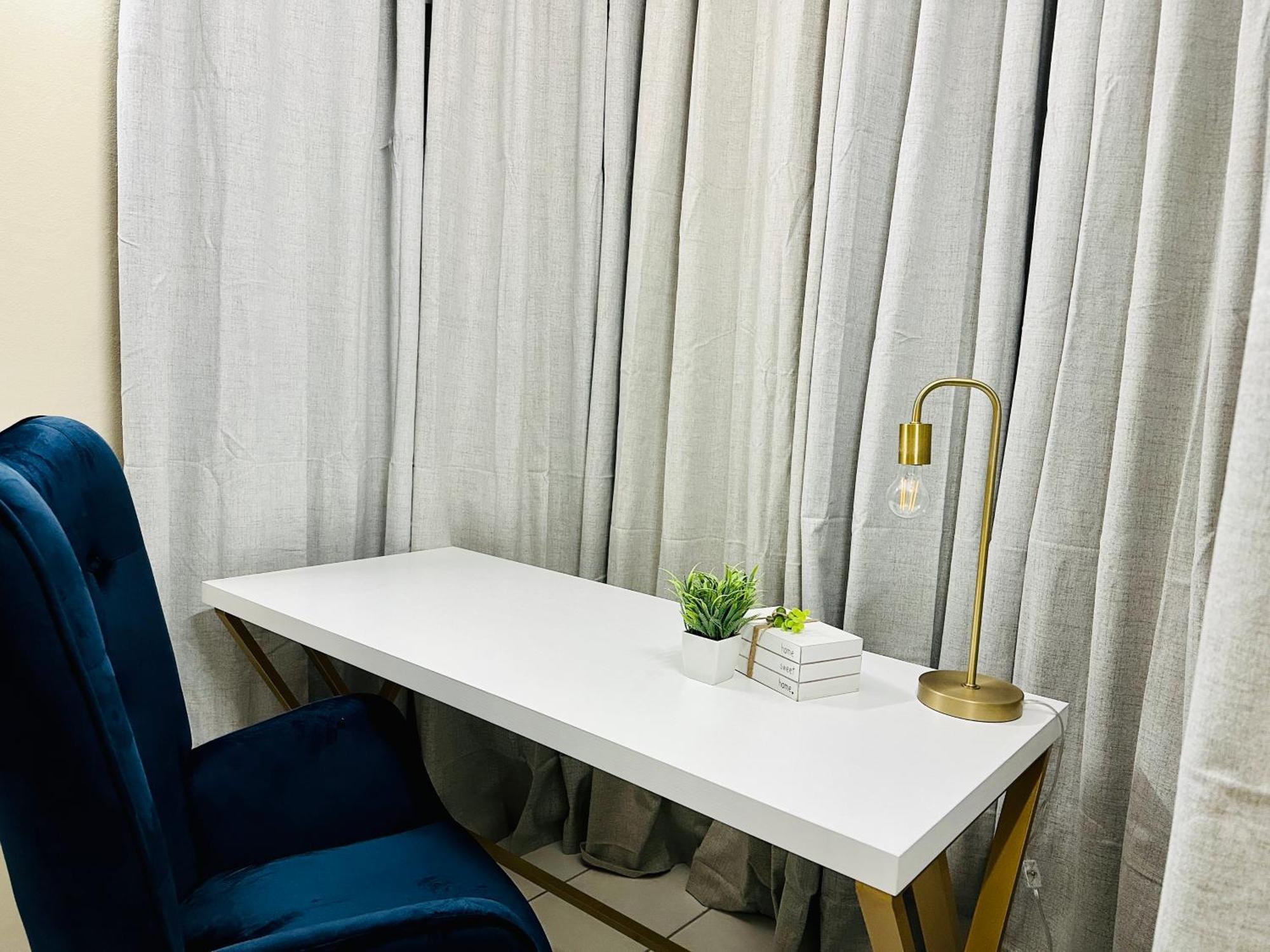Falcon Oceanview 2br Condo-airport Transportation Available-24-7security * Montego Bay
