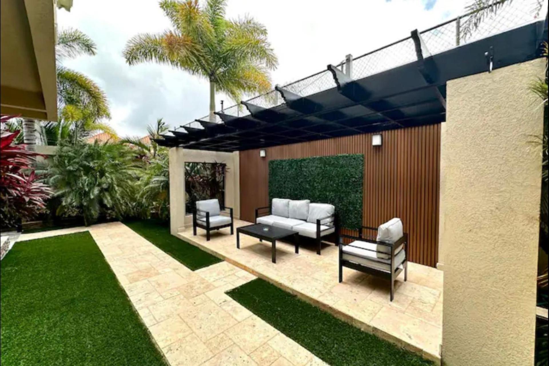 Furnished In Jamaica Montego Bay