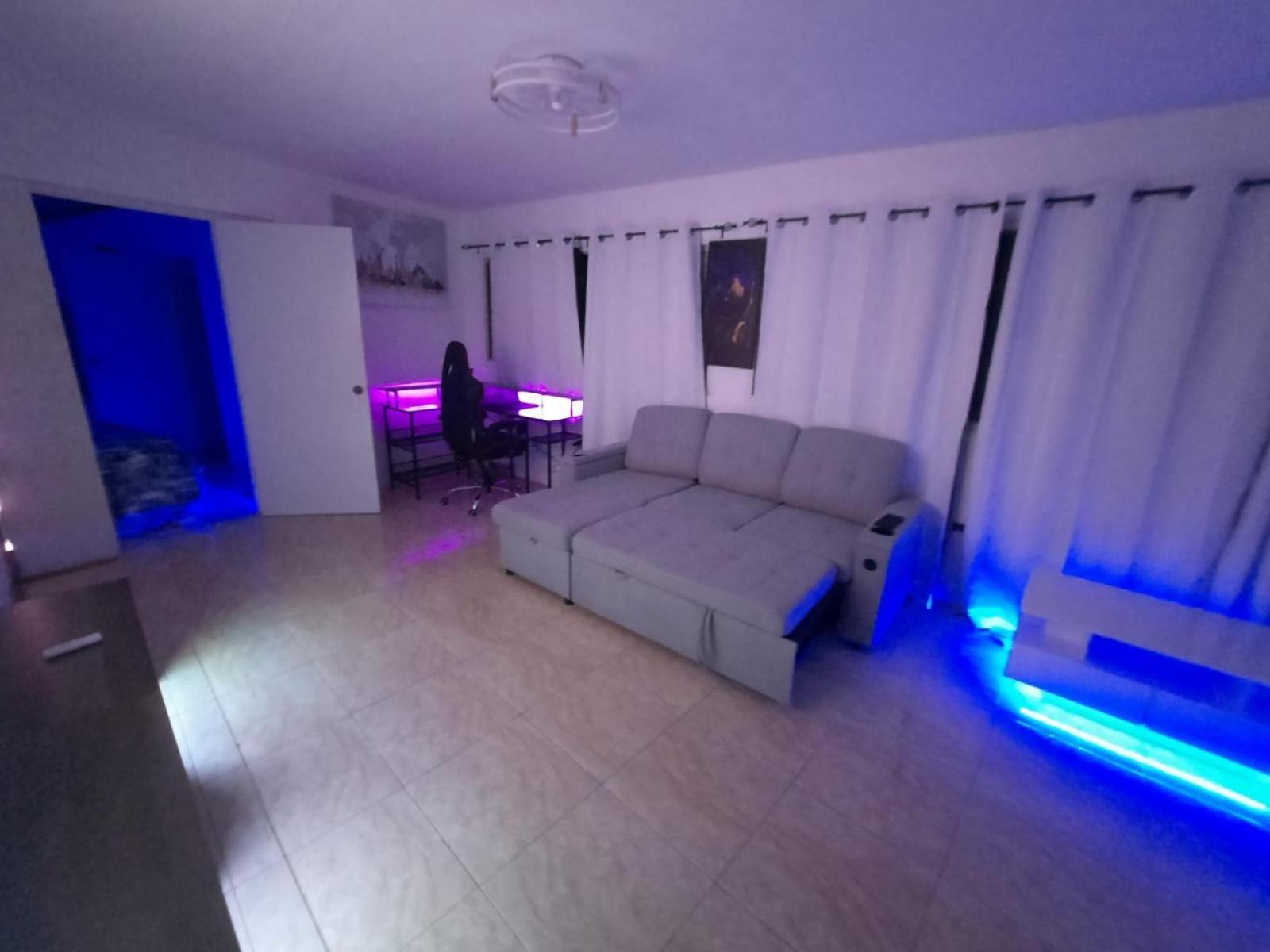 Big Apple Hotel 4*