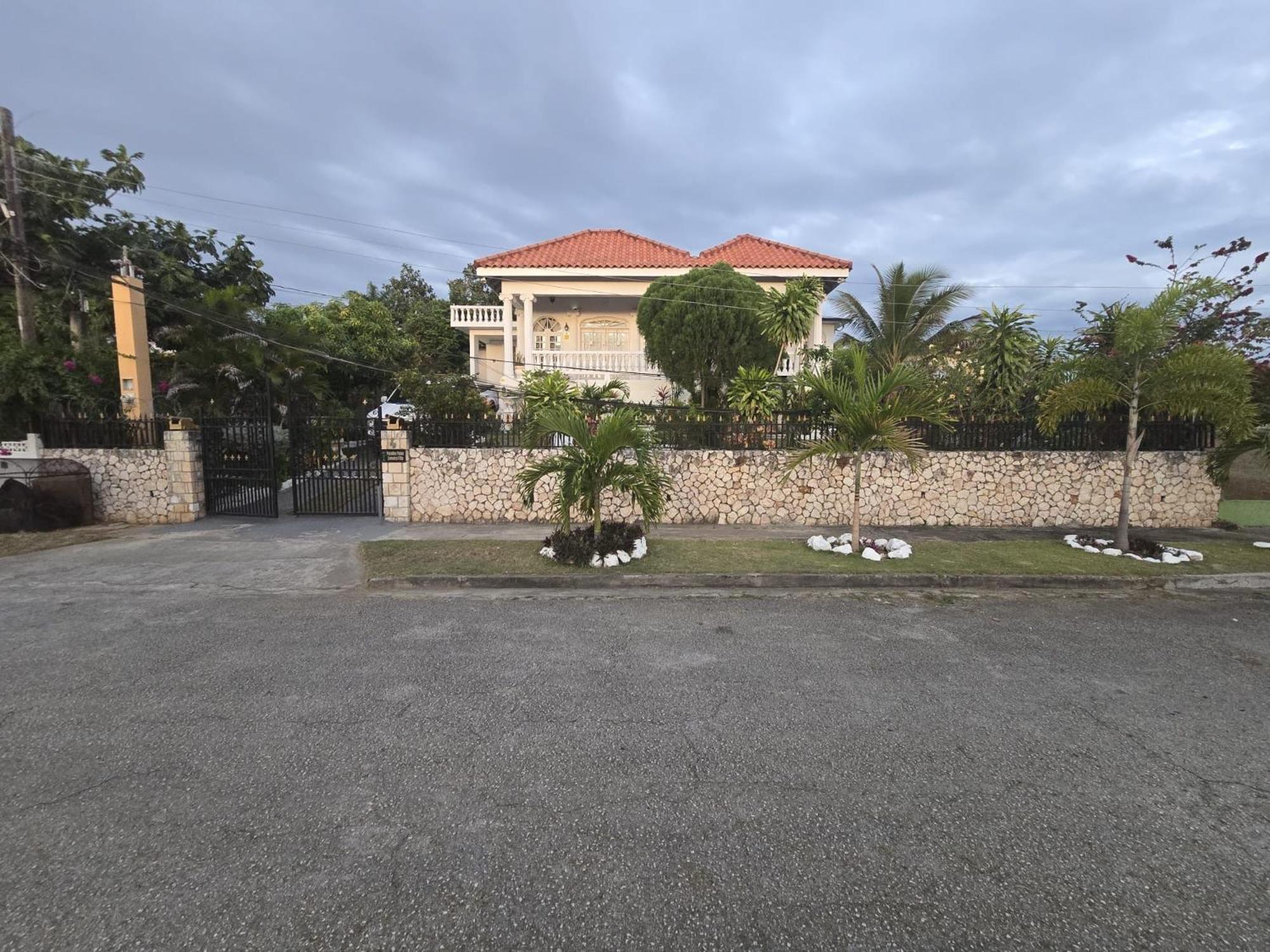 Paradise Palms Jamaica Vacation Holiday home *