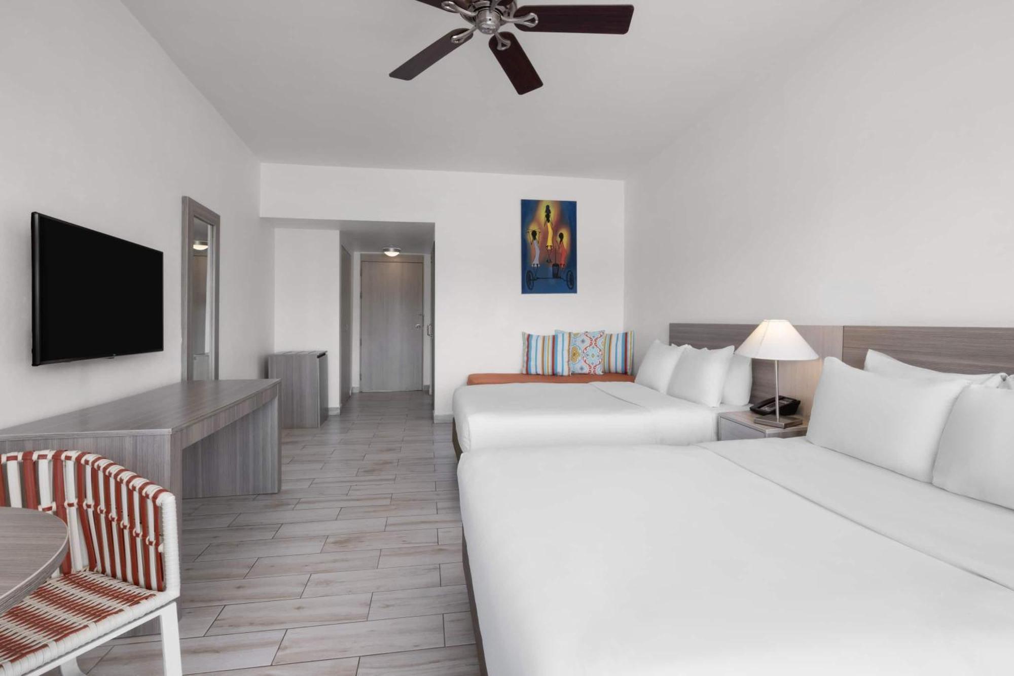 Grand Decameron Cornwall Beach, A Trademark All-Inclusive Resort 4*