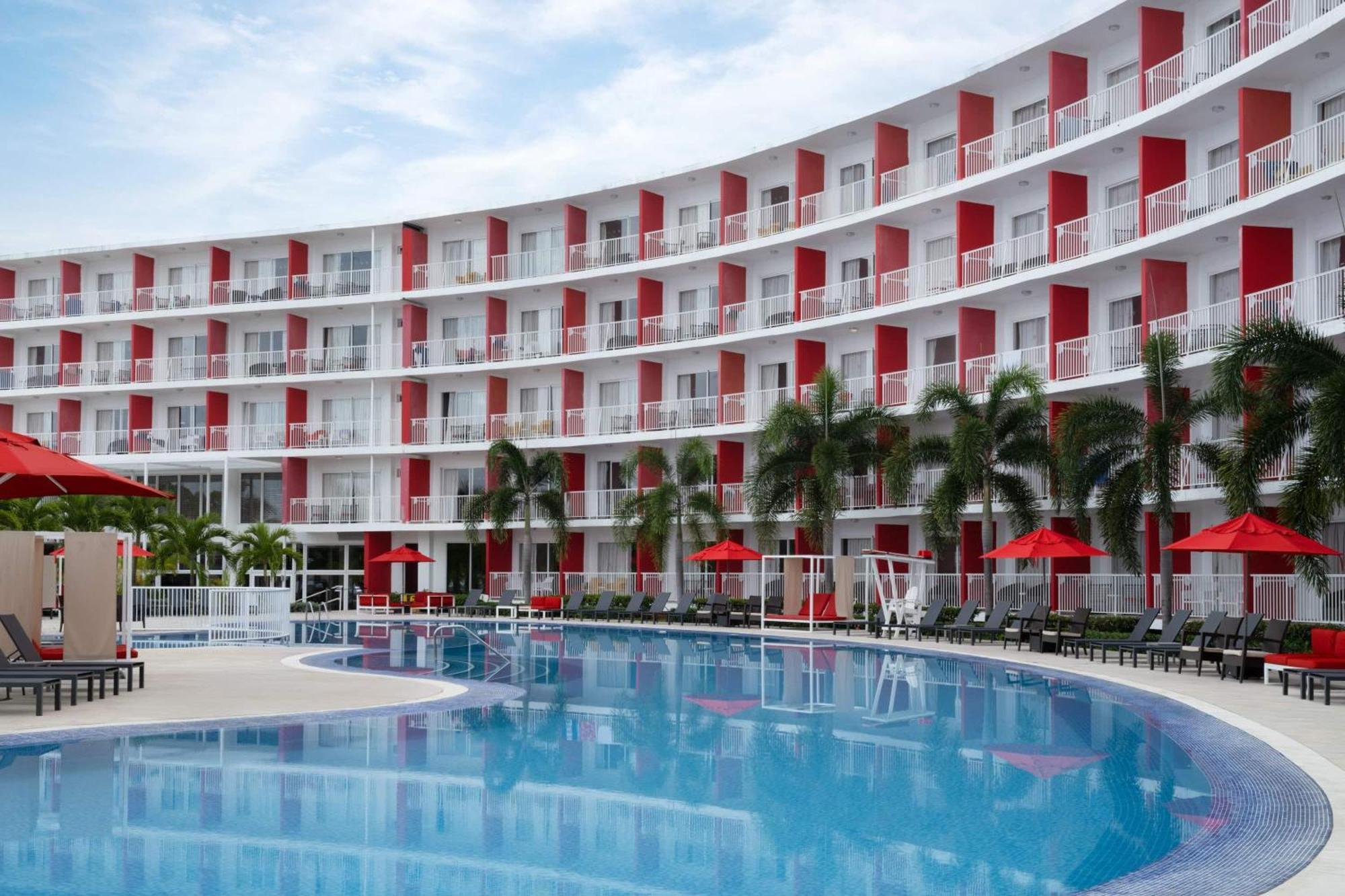 Resort Grand Decameron Cornwall Beach, A Trademark All-Inclusive Resort