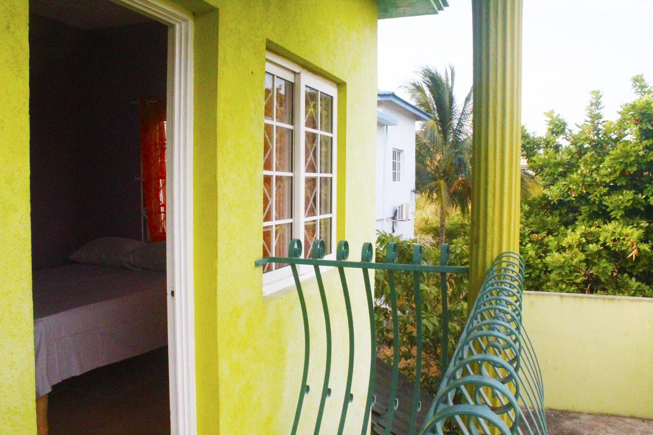 Yaad Hostel