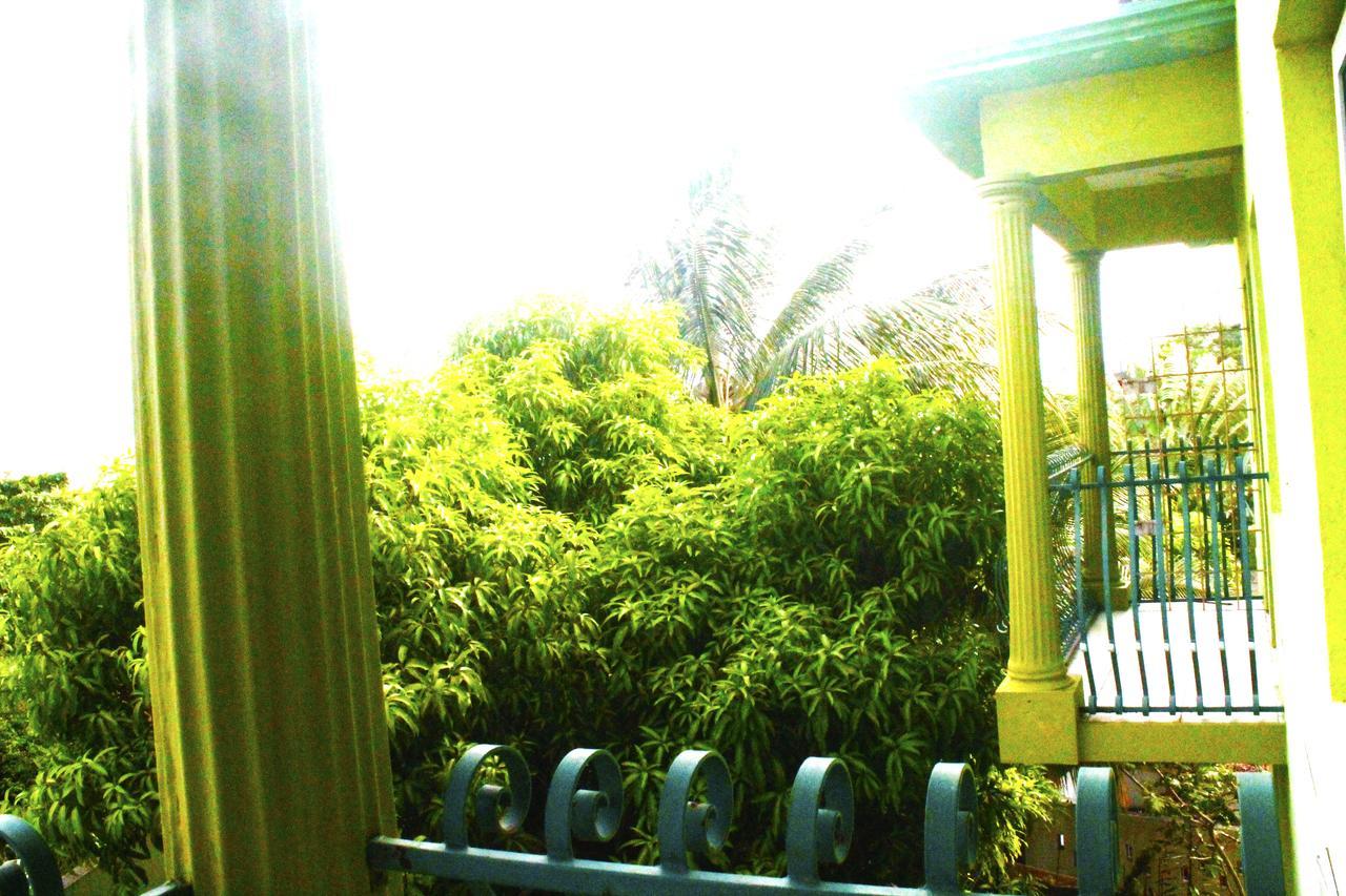 Yaad Hostel *