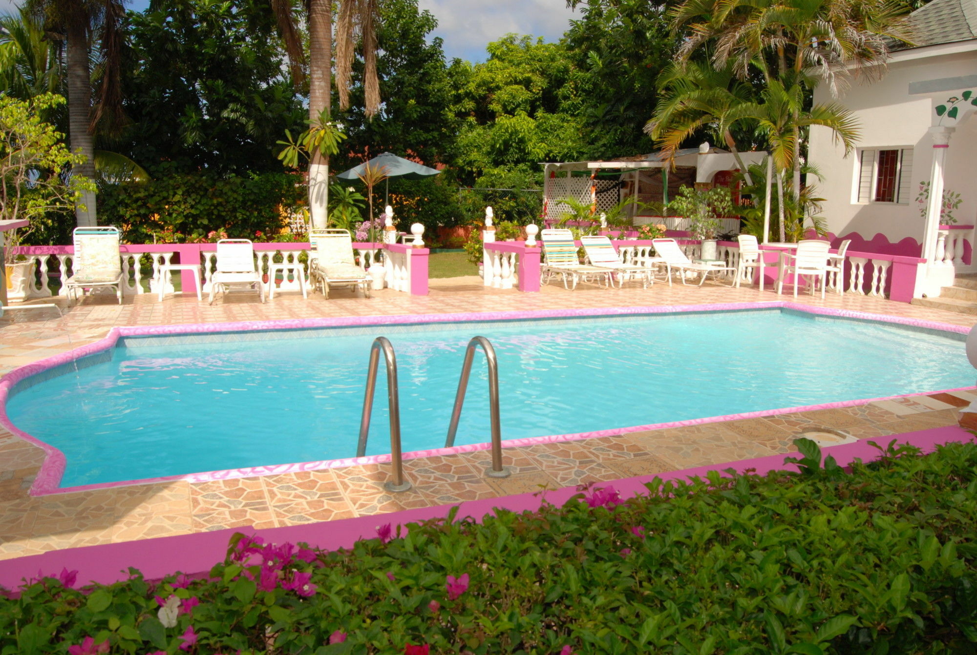 Pinkhibiscus Guest house
